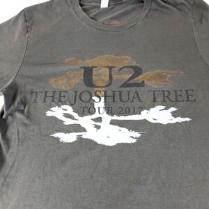 U2 The Joshua Tree 2017 Concert Tee With Dates Locations on Back Medium